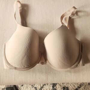 Victoria's Secret lightly lined demi bra